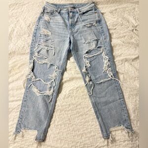American Eagle Comfort Stretch Distressed Jean